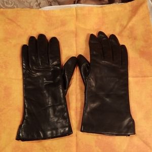 Fownes Black Leather Gloves